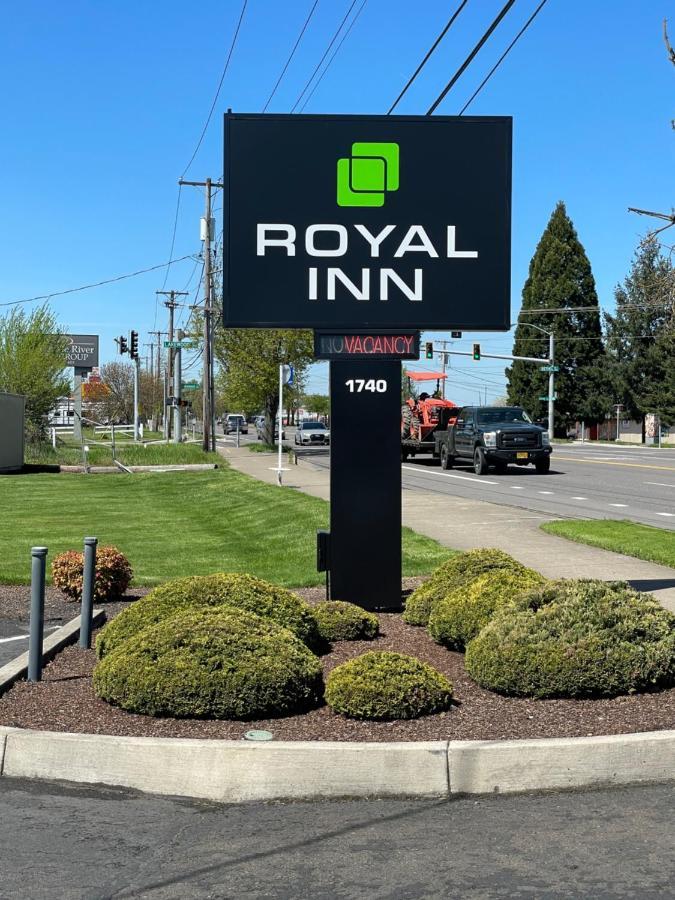 Royal Inn Eugene- Airport Bagian luar foto