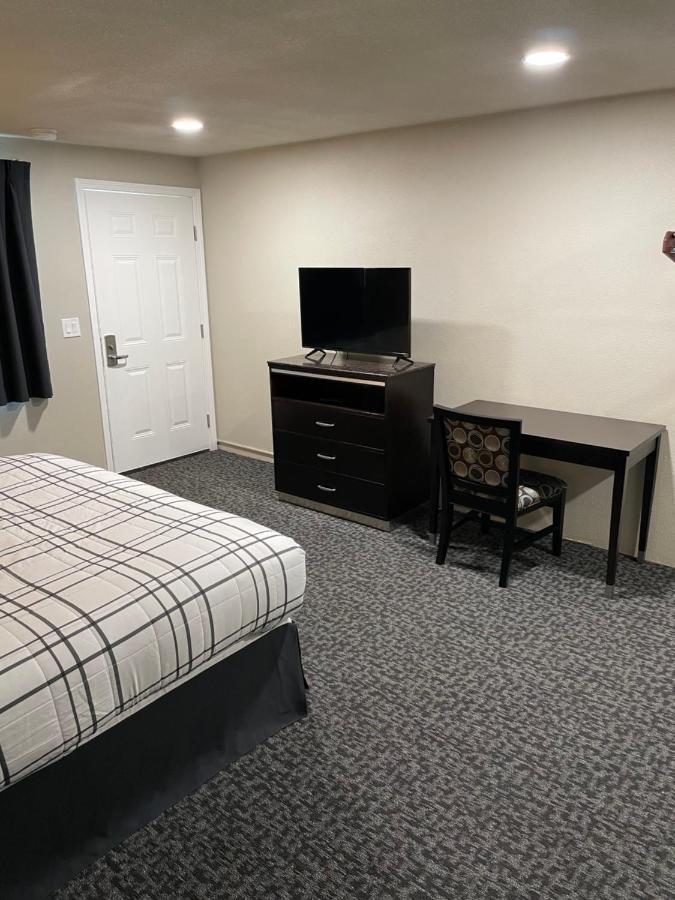 Royal Inn Eugene- Airport Bagian luar foto