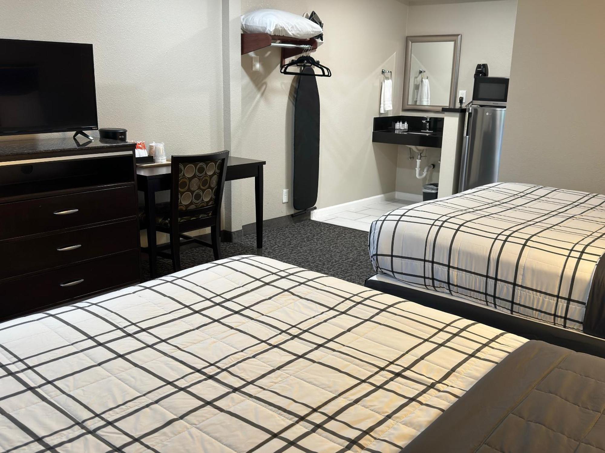 Royal Inn Eugene- Airport Bagian luar foto